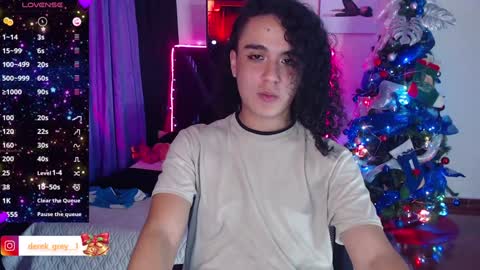 Snapshot of derek_greyy_ chatting on December 26, 2024, 10:20 pm derek grey online show from December 26, 2024, 10:20 pm