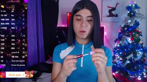 Snapshot of derek_greyy_ chatting on January 1, 2025, 10:32 am derek grey online show from January 1, 2025, 10:32 am