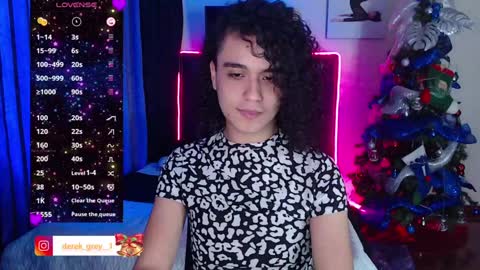 Snapshot of derek_greyy_ chatting on January 4, 2025, 12:37 am derek grey online show from January 4, 2025, 12:37 am