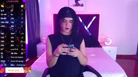 Snapshot of derek_greyy_ chatting on January 10, 2025, 8:15 pm derek grey online show from January 10, 2025, 8:15 pm