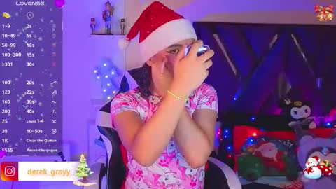 Snapshot of derek_greyy_ chatting on December 5, 2025, 8:27 pm derek grey online show from December 5, 2025, 8:27 pm