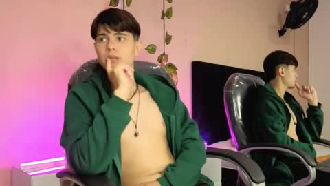 derek_sinn online show from February 4, 2026, 5:52 pm