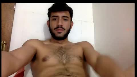 Snapshot of derek_smiith chatting on February 25, 2025, 4:10 pm Derek smiith online show from February 25, 2025, 4:10 pm