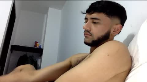 Snapshot of derek_smiith chatting on November 18, 2025, 10:41 am Derek smiith online show from November 18, 2025, 10:41 am