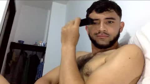 Snapshot of derek_smiith chatting on November 19, 2025, 12:27 pm Derek smiith online show from November 19, 2025, 12:27 pm