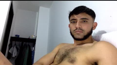 Snapshot of derek_smiith chatting on November 21, 2025, 5:55 pm Derek smiith online show from November 21, 2025, 5:55 pm