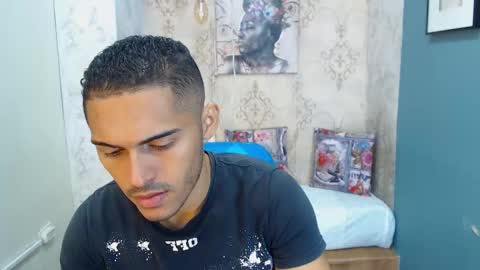 D E R E K online show from November 12, 2025, 12:16 pm