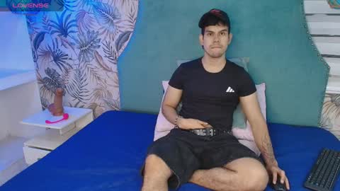 Snapshot of derek_voss chatting on May 29, 2026, 8:51 pm derek_voss online show from May 29, 2026, 8:51 pm