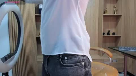 Snapshot of derek_voss chatting on June 1, 2026, 12:07 pm derek_voss online show from June 1, 2026, 12:07 pm