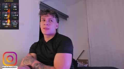 Snapshot of derekolsen_ chatting on October 31, 2025, 2:12 am Derek IG Derekolsen2024 online show from October 31, 2025, 2:12 am