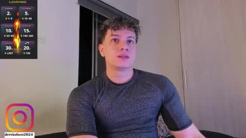 Snapshot of derekolsen_ chatting on November 15, 2025, 1:25 am Derek IG Derekolsen2024 online show from November 15, 2025, 1:25 am