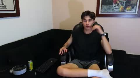Derek online show from June 14, 2026, 1:03 am