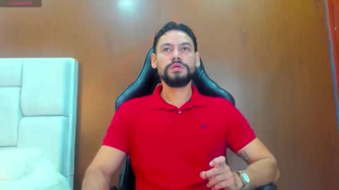 DerryBigger CM online show from December 1, 2025, 2:22 pm