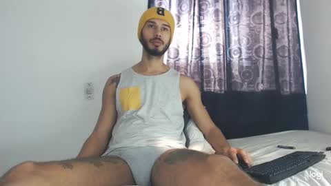 Snapshot of derrymaster chatting on January 21, 2025, 12:39 pm JhimyMaster online show from January 21, 2025, 12:39 pm