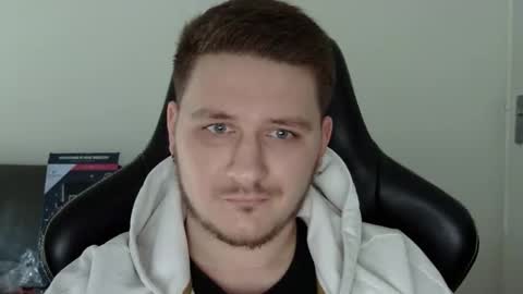 dervechi online show from December 17, 2025, 1:17 pm