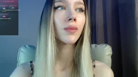 Snapshot of des_ch chatting on May 31, 2026, 6:09 pm Ari online show from May 31, 2026, 6:09 pm