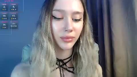 Snapshot of des_ch chatting on June 9, 2026, 5:13 pm Ari online show from June 9, 2026, 5:13 pm