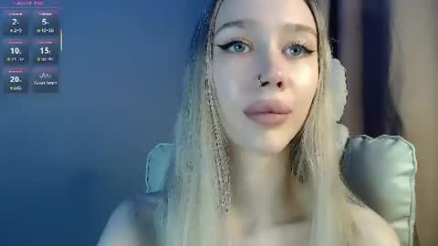 Snapshot of des_ch chatting on July 2, 2026, 3:40 pm Ari online show from July 2, 2026, 3:40 pm