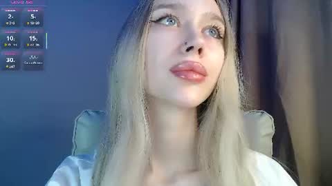 Snapshot of des_ch chatting on July 13, 2026, 3:59 pm Ari online show from July 13, 2026, 3:59 pm