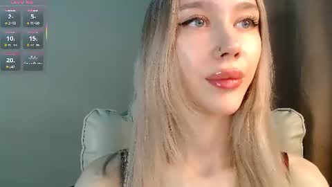 Snapshot of des_ch chatting on July 24, 2026, 3:32 pm Ari online show from July 24, 2026, 3:32 pm