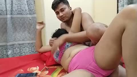 deshibirds online show from September 8, 2025, 2:27 pm