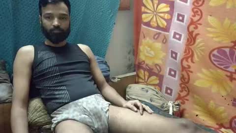 desi_boy799417 online show from December 18, 2025, 7:03 am