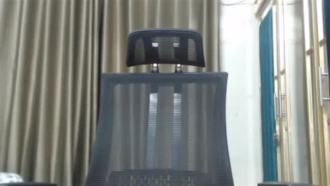 Snapshot of desimaisa130 chatting on January 30, 2025, 9:58 pm Maisa online show from January 30, 2025, 9:58 pm