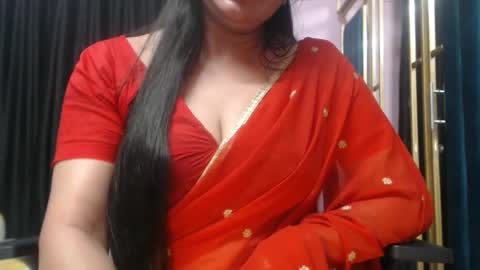 Snapshot of desimaisa130 chatting on November 7, 2025, 5:24 pm Maisa online show from November 7, 2025, 5:24 pm