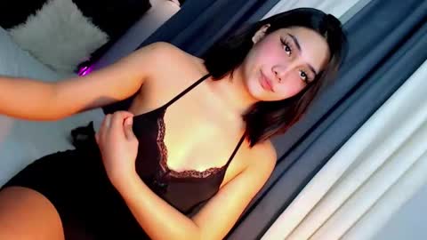 desirable_rica online show from December 15, 2025, 8:57 pm