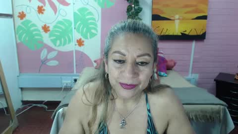 Snapshot of desire_latin chatting on December 19, 2024, 8:34 pm VALERIA online show from December 19, 2024, 8:34 pm
