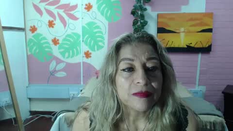 Snapshot of desire_latin chatting on January 6, 2025, 3:29 pm VALERIA online show from January 6, 2025, 3:29 pm