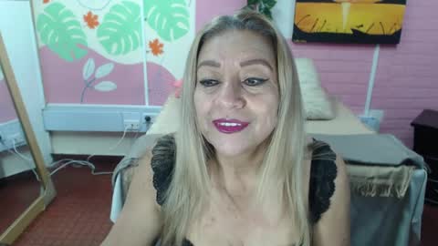 Snapshot of desire_latin chatting on January 28, 2025, 8:36 pm VALERIA online show from January 28, 2025, 8:36 pm
