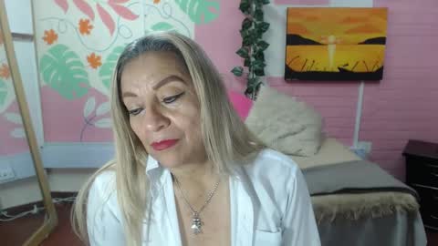Snapshot of desire_latin chatting on October 1, 2025, 5:30 pm VALERIA online show from October 1, 2025, 5:30 pm