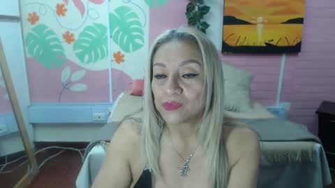 Snapshot of desire_latin chatting on May 28, 2026, 4:37 pm VALERIA online show from May 28, 2026, 4:37 pm