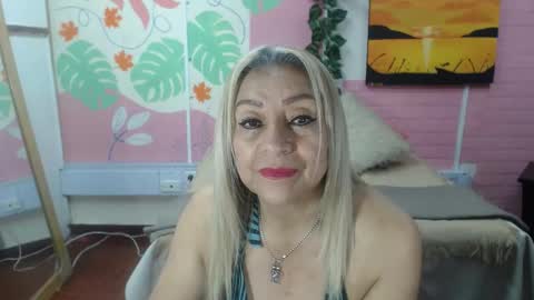 Snapshot of desire_latin chatting on June 6, 2026, 4:44 pm VALERIA online show from June 6, 2026, 4:44 pm