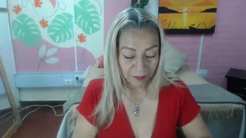 Snapshot of desire_latin chatting on June 9, 2026, 3:23 pm VALERIA online show from June 9, 2026, 3:23 pm