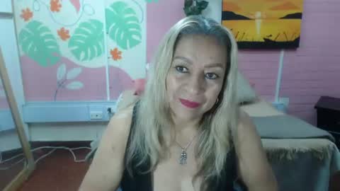 Snapshot of desire_latin chatting on June 19, 2026, 3:49 pm VALERIA online show from June 19, 2026, 3:49 pm