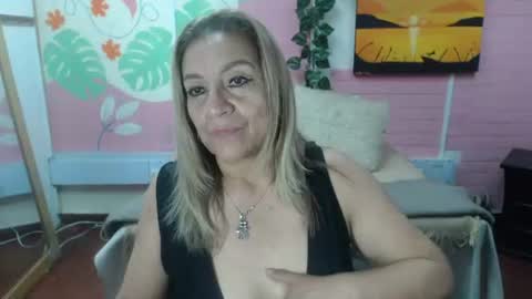 Snapshot of desire_latin chatting on July 28, 2026, 8:34 pm VALERIA online show from July 28, 2026, 8:34 pm