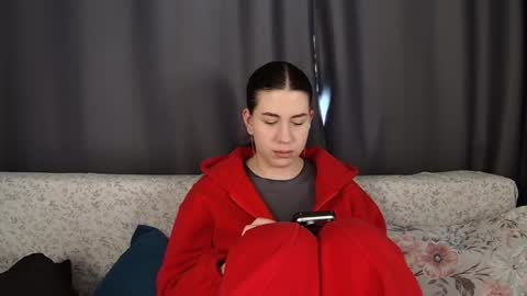 Emma online show from May 5, 2026, 7:16 am