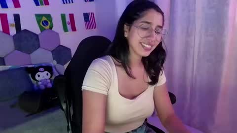 TORI AND MR. BEAR online show from June 13, 2026, 3:43 pm