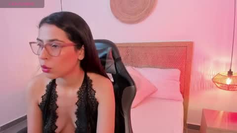 desire online show from April 27, 2026, 12:14 pm