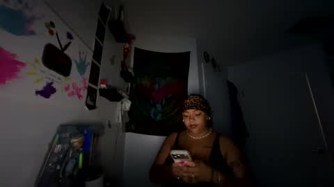 Snapshot of desiresxmoe chatting on June 11, 2026, 4:21 am desiresxmoe online show from June 11, 2026, 4:21 am