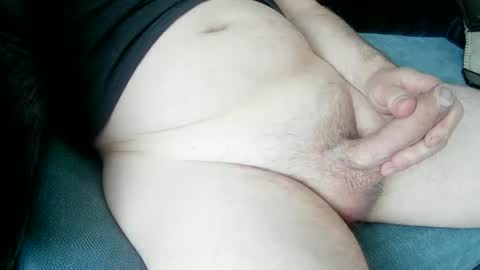 desmoi online show from April 14, 2026, 1:28 pm