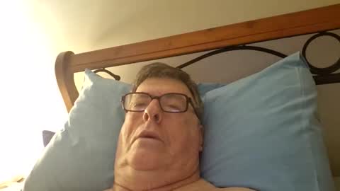 Desmon1958 online show from February 17, 2026, 6:14 pm