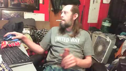 Snapshot of desolation2012 chatting on January 7, 2025, 8:03 am desolation2012 online show from January 7, 2025, 8:03 am