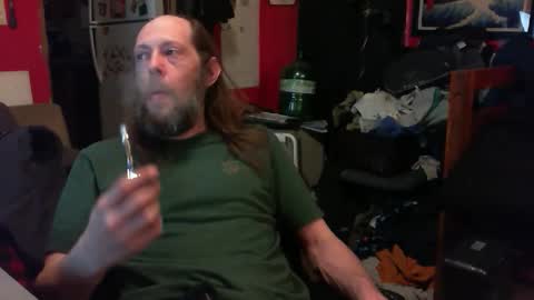 Snapshot of desolation2012 chatting on February 5, 2025, 9:15 am desolation2012 online show from February 5, 2025, 9:15 am