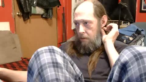 Snapshot of desolation2012 chatting on February 9, 2026, 8:51 am desolation2012 online show from February 9, 2026, 8:51 am