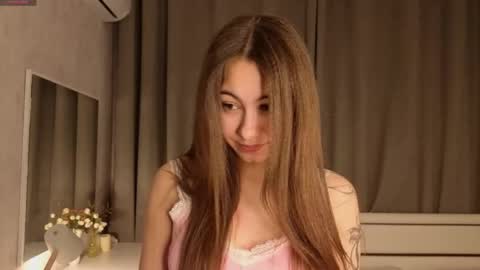 Snapshot of dessiemaletta chatting on June 3, 2026, 6:13 pm Jane online show from June 3, 2026, 6:13 pm