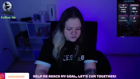 Snapshot of destroyall420 chatting on January 20, 2025, 1:50 am Lola Bdsm and fries online show from January 20, 2025, 1:50 am