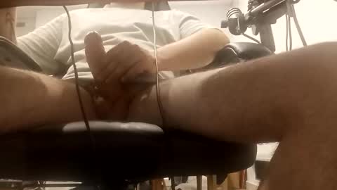 Snapshot of destroyingunit chatting on November 25, 2025, 10:59 am destroyingunit online show from November 25, 2025, 10:59 am